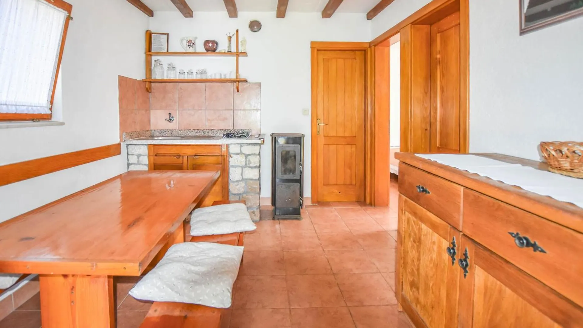 House Mate Villa Pasman Holiday home
